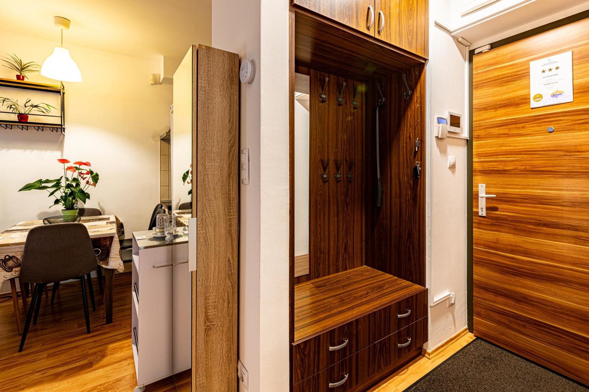 Zoe Apartman บูดาเปสต์ ภายนอก รูปภาพ